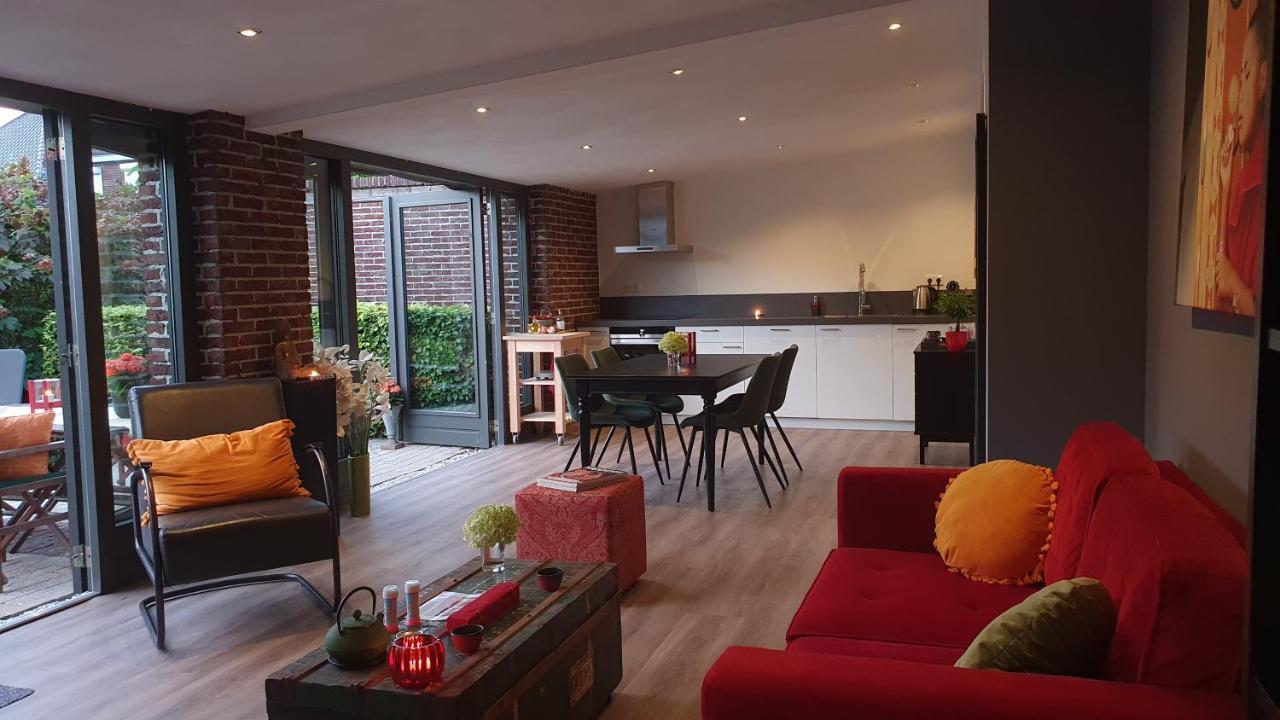 Downtown Hideaway, B&B Grand Deluxe Eindhoven Ngoại thất bức ảnh