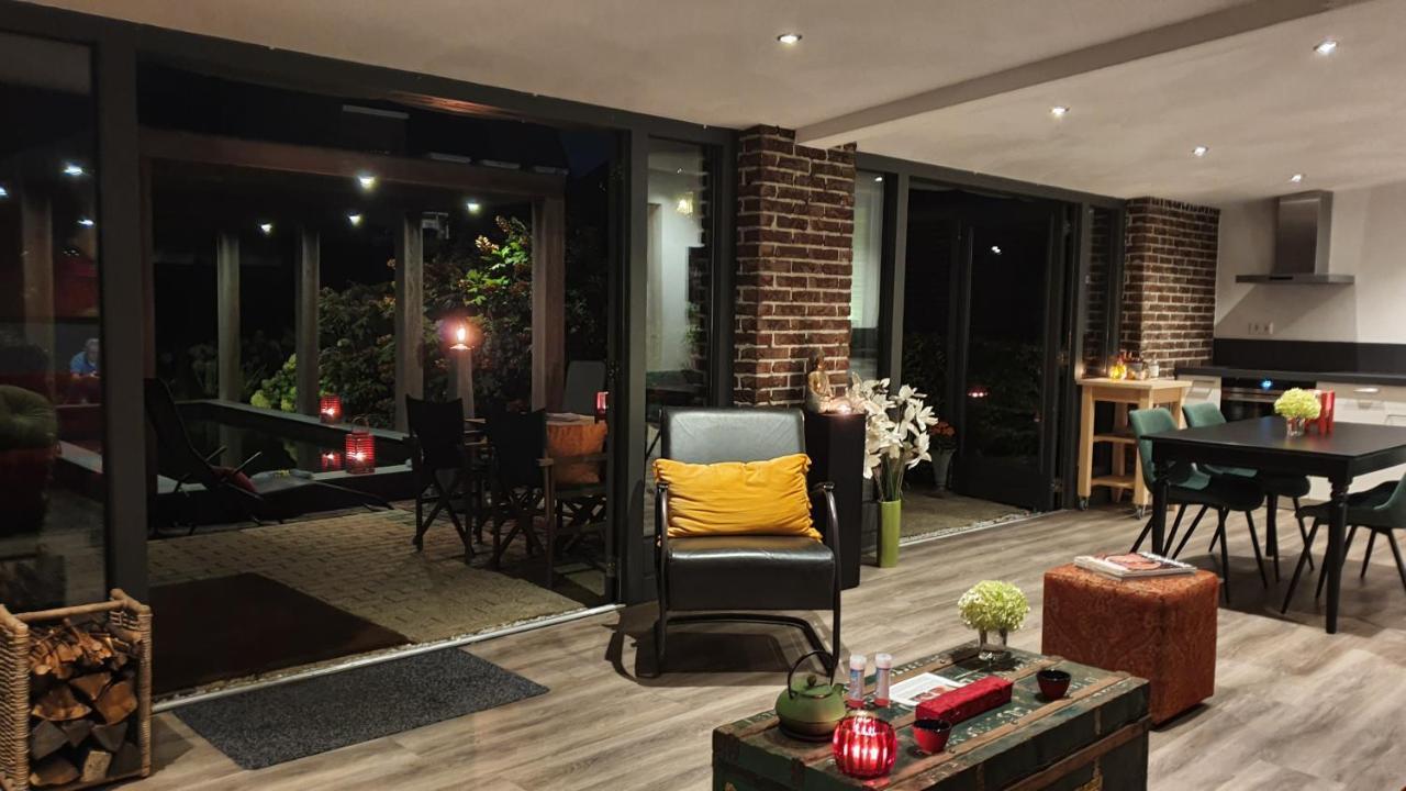 Downtown Hideaway, B&B Grand Deluxe Eindhoven Ngoại thất bức ảnh